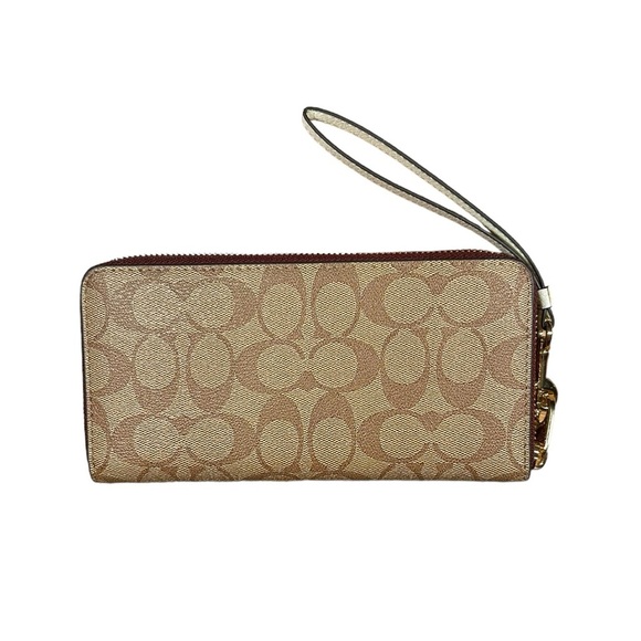 NEW Coach X Peanuts Long Zip Around Wallet In Signature Canvas Varsity Patches - Picture 4 of 15